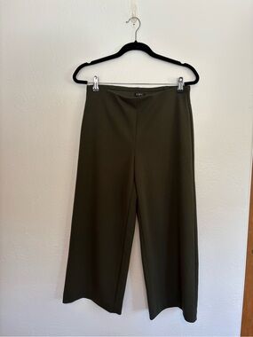 LOFT Olive Green Wide-Leg Cropped Pants
